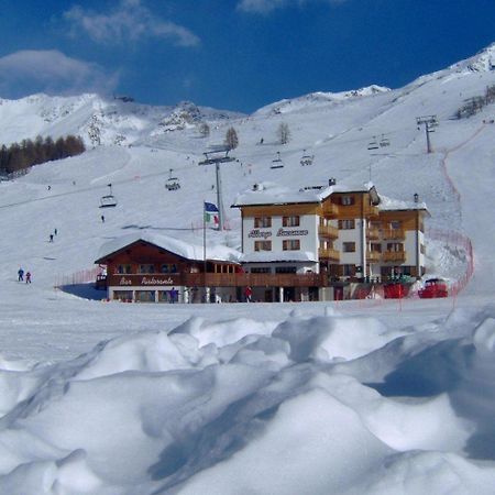 Albergo Bucaneve Campodolcino Zewnętrze zdjęcie