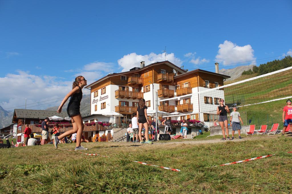 Albergo Bucaneve Campodolcino Zewnętrze zdjęcie