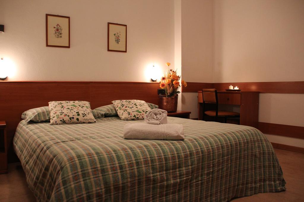 Albergo Bucaneve Campodolcino Zewnętrze zdjęcie