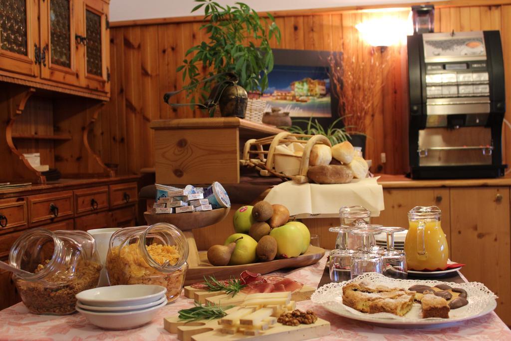 Albergo Bucaneve Campodolcino Zewnętrze zdjęcie
